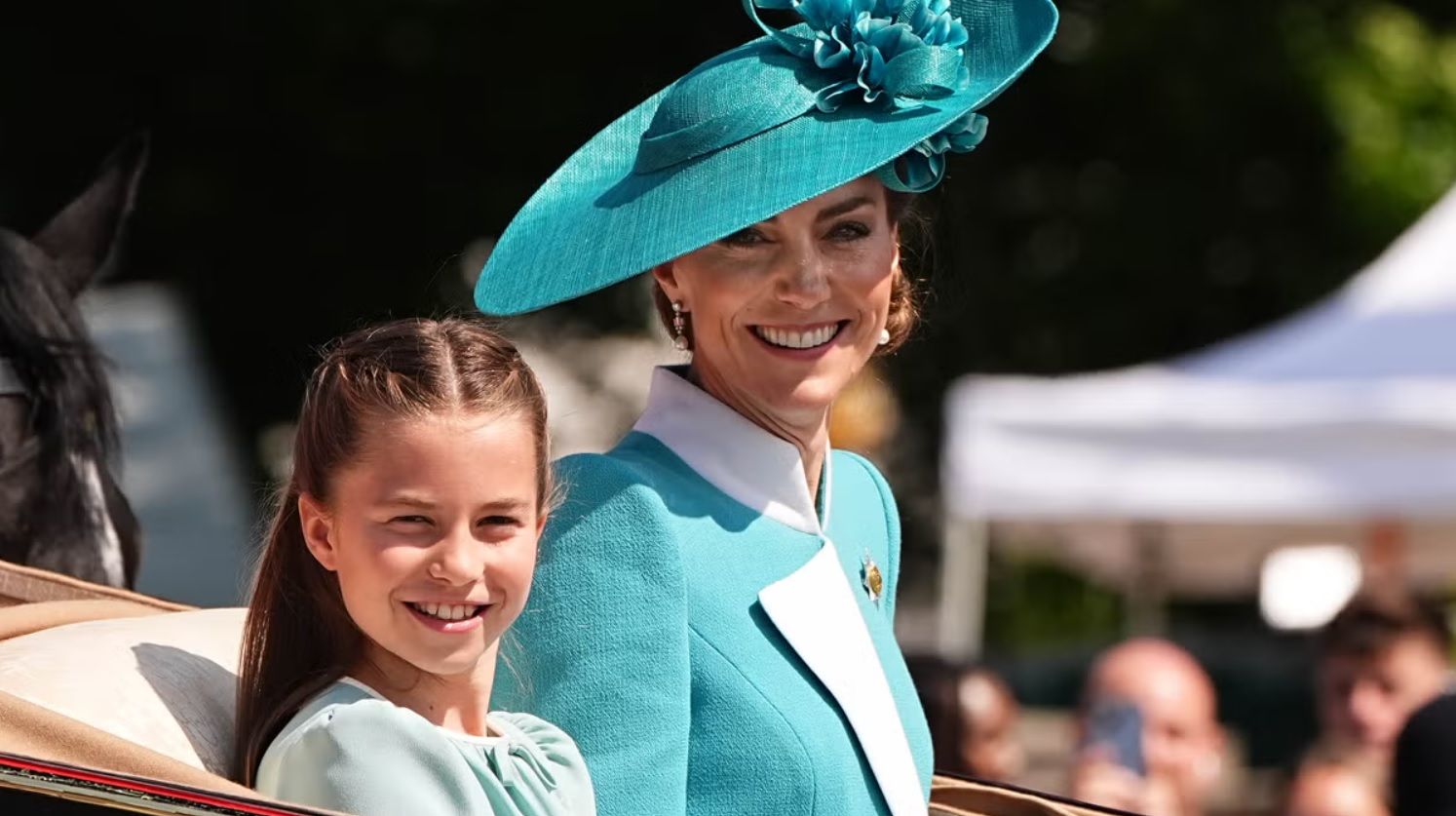 Après sa rémission, Kate Middleton éblouit à la parade royale de Londres