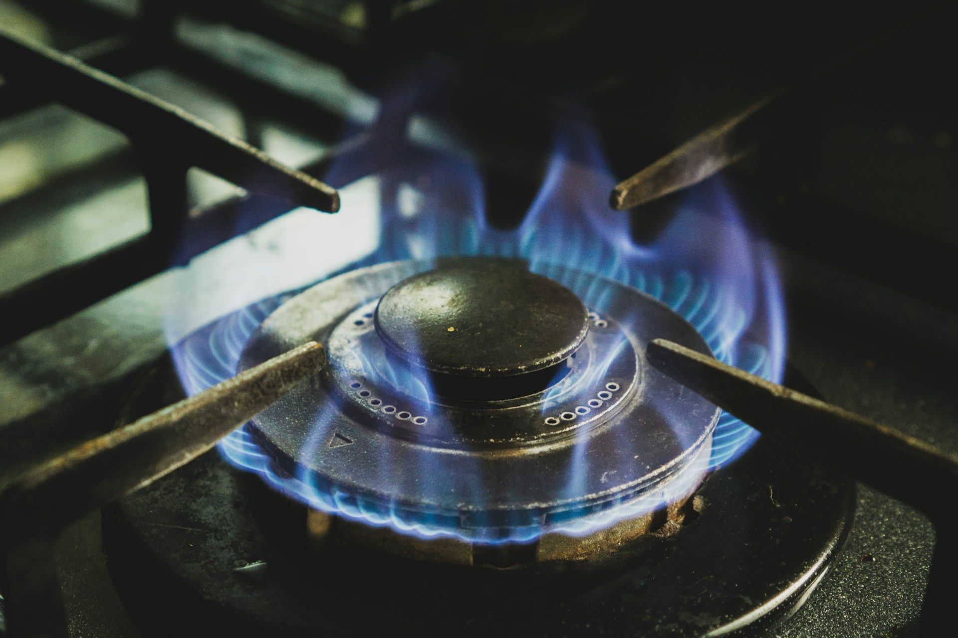 Le gaz s’envole de 30 % en Europe : ce qui se prépare vraiment pour les factures des Français
