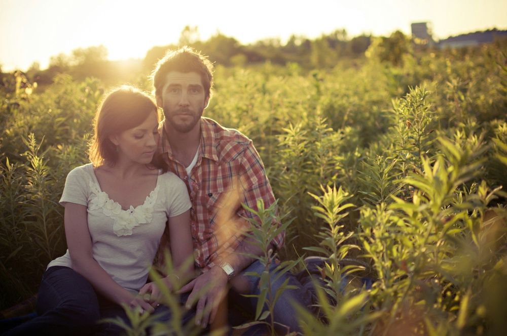 Les signes qui montrent que vous restez en couple uniquement par peur de la solitude | So Busy Girls