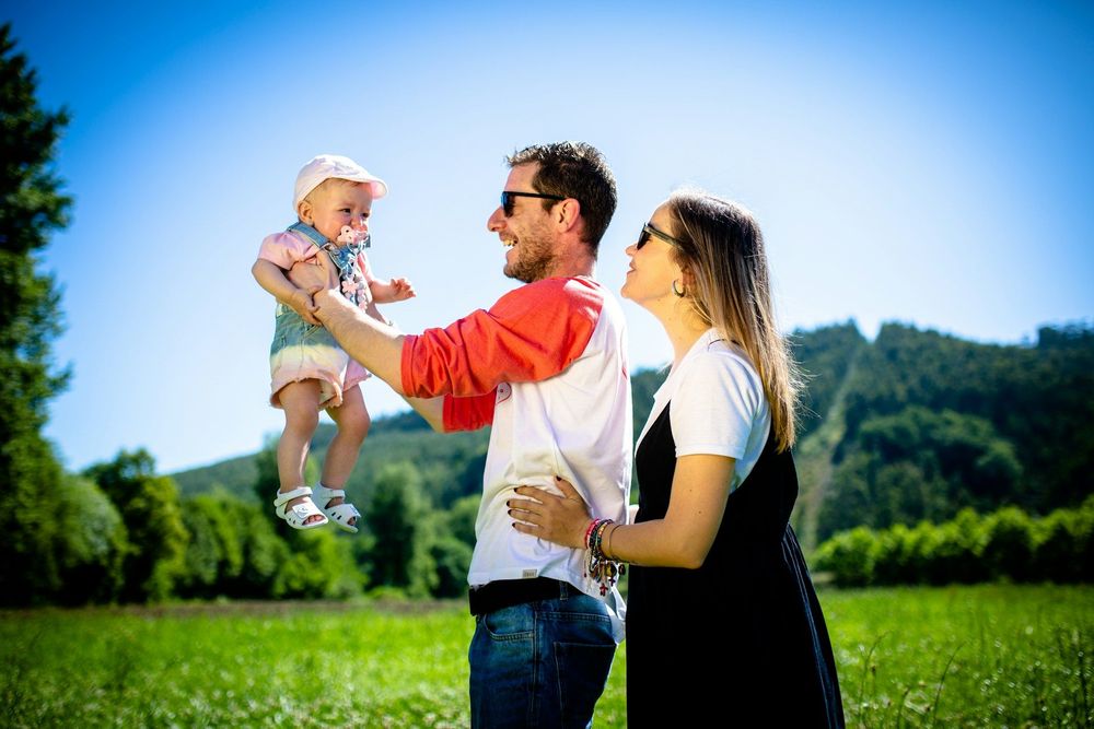 Pourquoi le comportement des parents hélicoptères est un frein à l'épanouissement des enfants | So Busy Girls