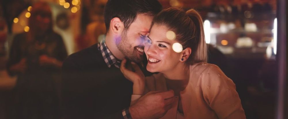Pourquoi coucher le premier soir peut mener à une belle histoire d'amour | So Busy Girls