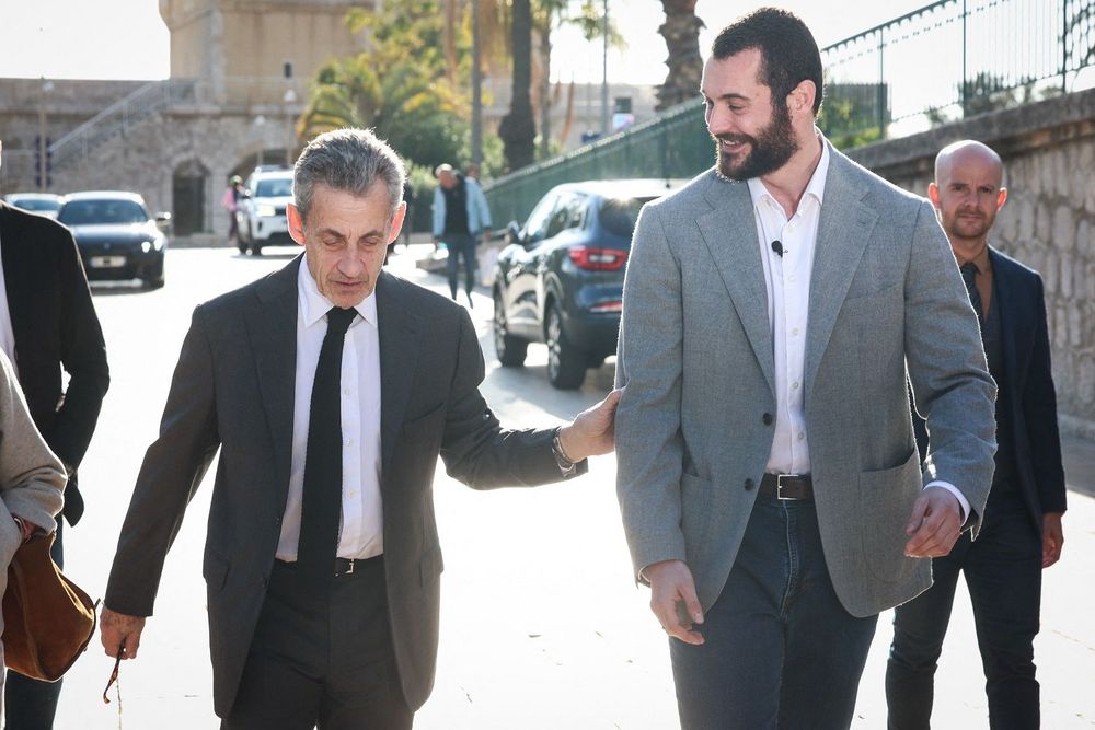 Nicolas Sarkozy à Menton : ce déplacement chargé de sens auprès de son fils après des semaines éprouvantes | So Busy Girls