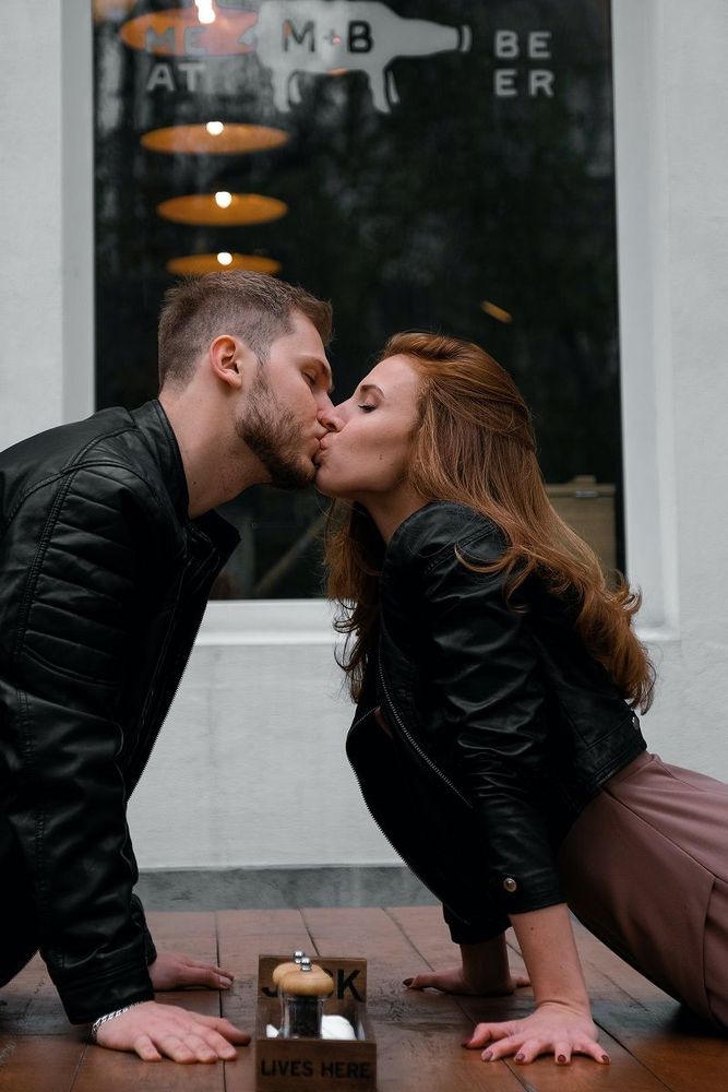 Voici combien de temps dure un vrai baiser (et c'est prouvé) | So Busy Girls