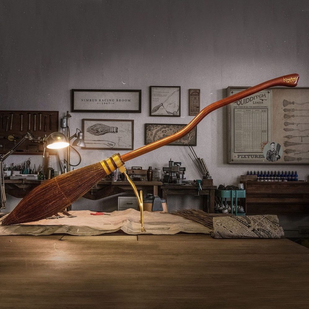 On peut désormais acheter le balai d'Harry Potter : à nous le Nimbus 2000 ! | So Busy Girls