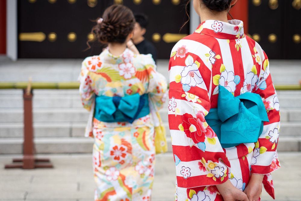 Le kimono dans la mode contemporaine : entre tradition et modernité | So Busy Girls
