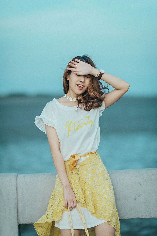 6 astuces pour rendre son look un peu plus féminin sans racheter de vêtements | So Busy Girls