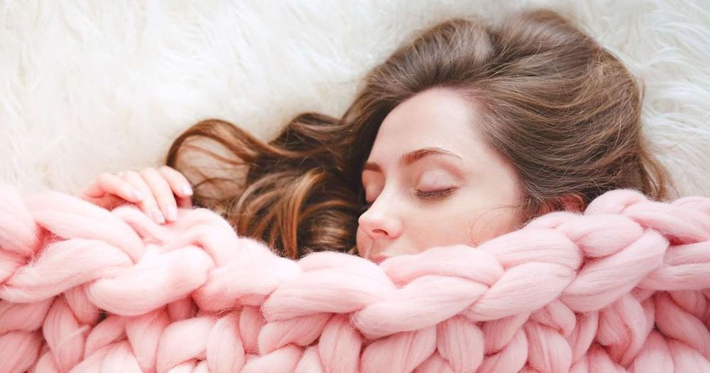 Vous vous endormirez beaucoup plus vite si vous portez ce vêtement pour dormir | So Busy Girls