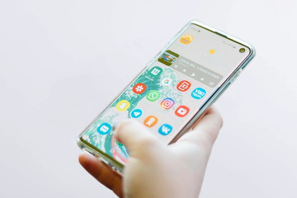 Comment obtenir un numéro de téléphone virtuel France facilement | So Busy Girls