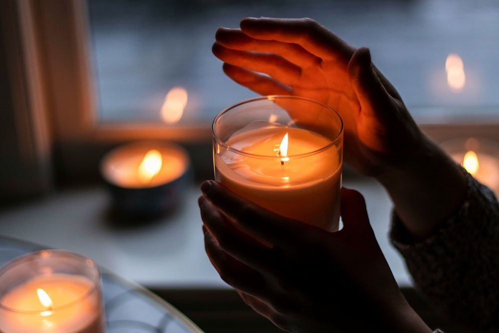 "Il voulait juste économiser des bougies" : comment Benjamin Franklin a déclenché un rituel qui perturbe encore nos nuits | So Busy Girls