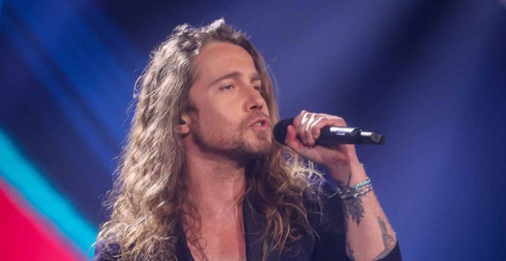 "Un cauchemar auditif" : violemment critiqué pour sa reprise de Lolita d’Alizée, Julien Doré finit par répondre | So Busy Girls