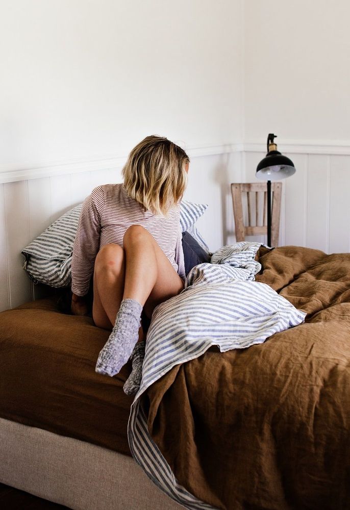 Dormir avec ses chaussettes : ce qu'il faut savoir pour s'endormir plus vite sans raccourcir ses nuits | So Busy Girls