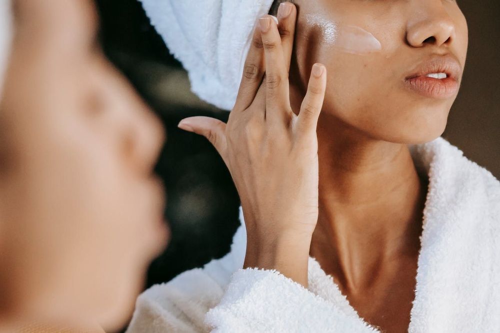 Après avoir lu ça, vous ne zapperez plus jamais la phase hydratation | So Busy Girls