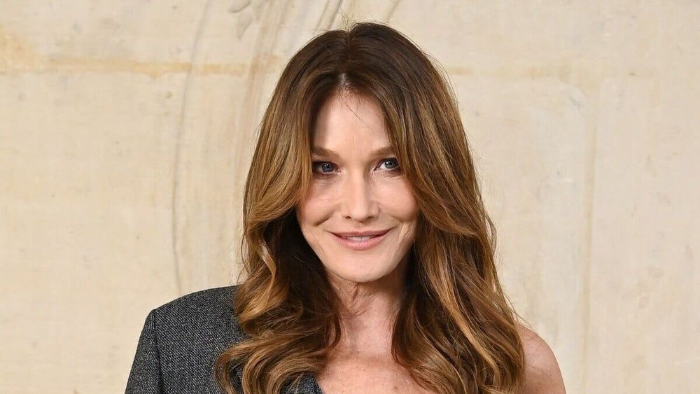 Carla Bruni adresse un message bouleversant à Nicolas Sarkozy pour la Saint-Valentin | So Busy Girls