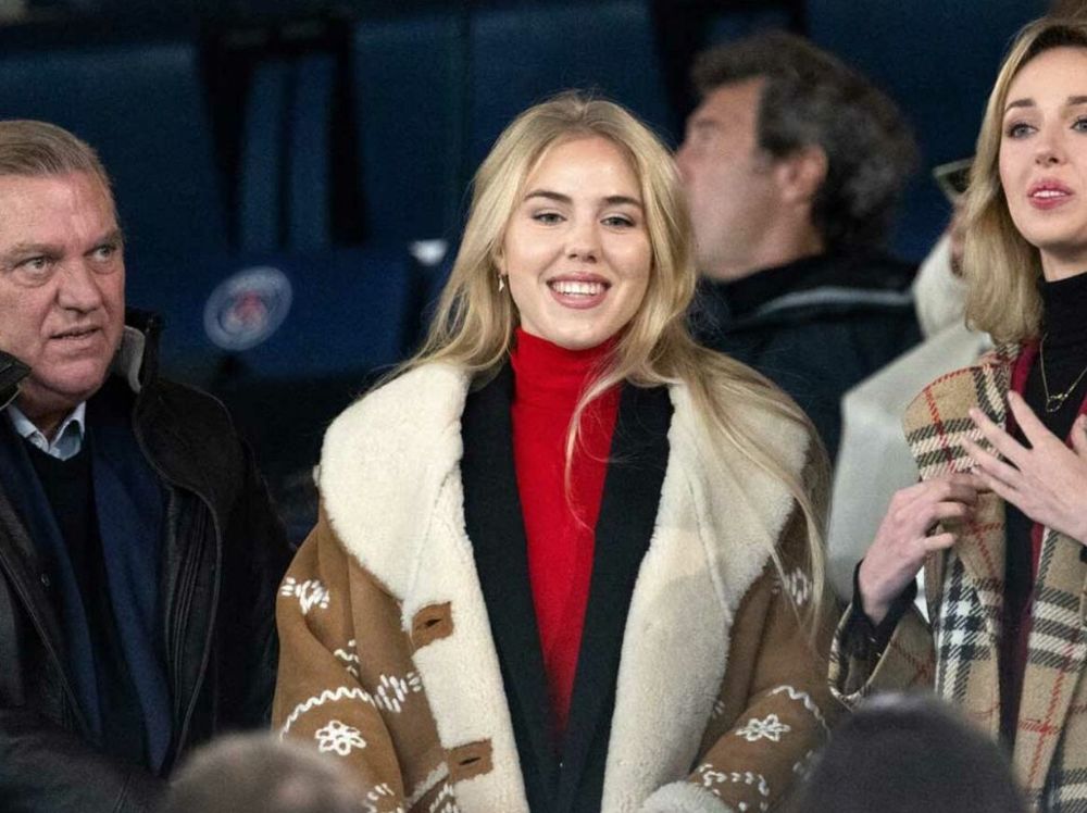 Anne-Elisabeth Lemoine : pourquoi sa remarque sur Maria Carolina de Bourbon-Siciles amuse Faustine Bollaert | So Busy Girls