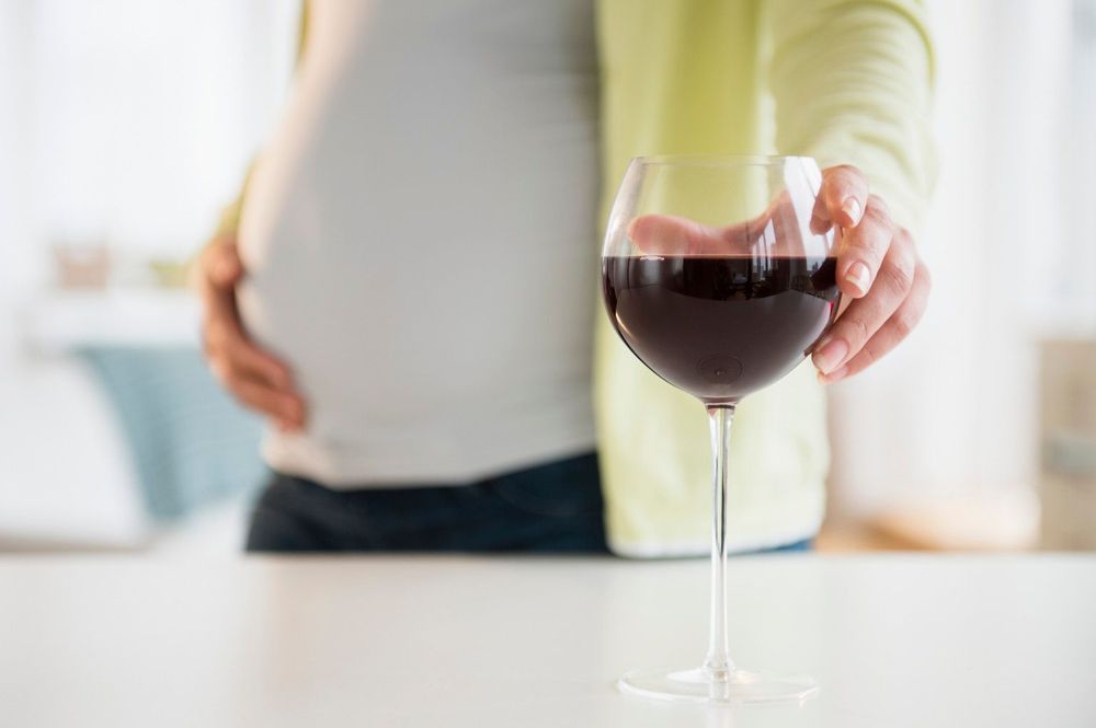 Pour une grossesse sans risque : pas une seule goutte d'alcool | So Busy Girls
