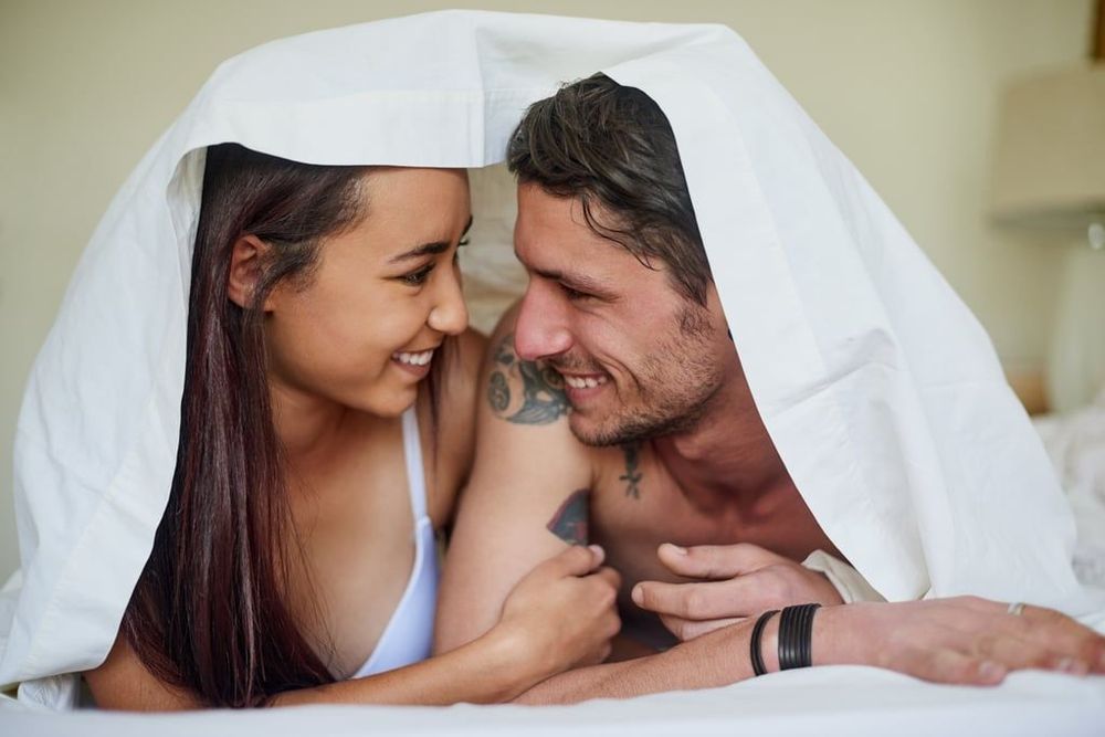 Pour avoir une vie sexuelle plus satisfaisante, il suffit de changer cette habitude (et c'est vraiment tout simple) | So Busy Girls