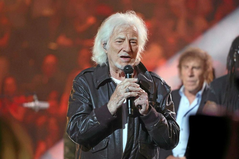 Hugues Aufray blacklisté ? À 96 ans, le chanteur signe une incroyable revanche | So Busy Girls