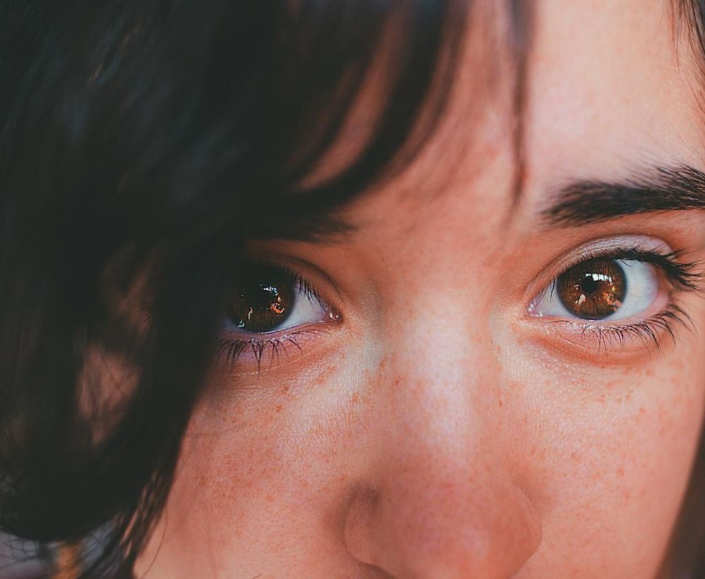 Patchs pour les yeux : est-ce que ça fonctionne vraiment ? | So Busy Girls
