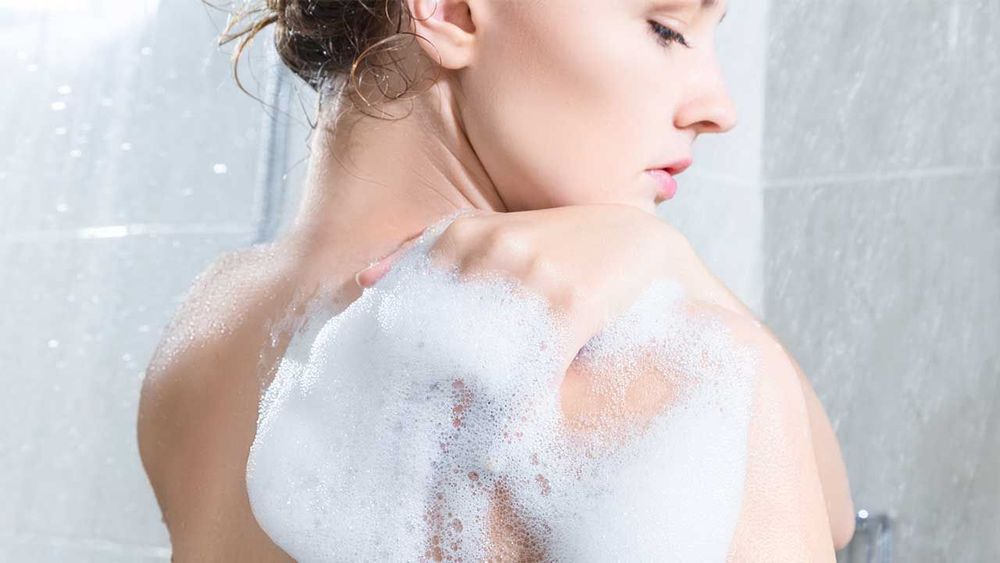 Voici le meilleur moment de la journée pour prendre sa douche | So Busy Girls