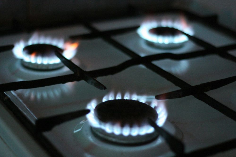 Le prix du gaz s’envole de près de 30 % en Europe : la flambée du pétrole fait trembler les marchés | So Busy Girls