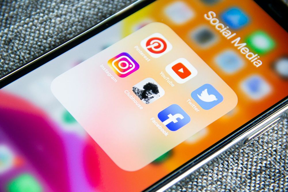 Réseaux sociaux interdits aux moins de 16 ans : la décision du Canada peut-elle inspirer la France ? | So Busy Girls