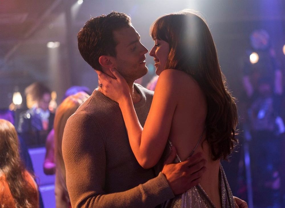 Dakota Johnson et Jamie Dornan de nouveau réunis pour Cinquante nuances de Grey 4 | So Busy Girls