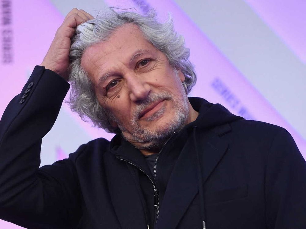 Alain Chabat : l’héritage inattendu qui révèle le talent discret de son fils Max | So Busy Girls