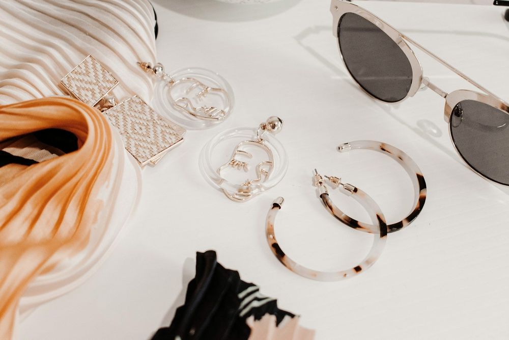 Boucles d’oreilles du quotidien : un guide de cadeaux | So Busy Girls