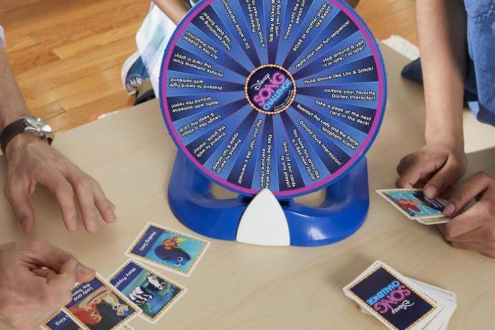 Voici le jeu de société rêvé des fans de Disney et de tous ceux qui connaissent les chansons par coeur | So Busy Girls
