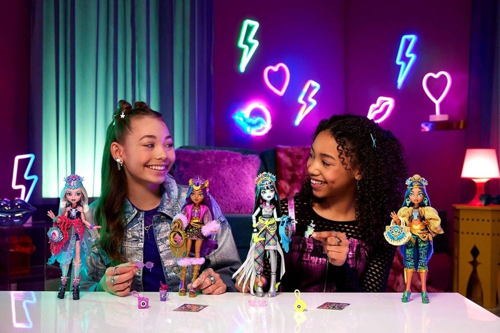 Monster Fest : des poupées Monster High stylées et originales pour un Noël magique ! | So Busy Girls