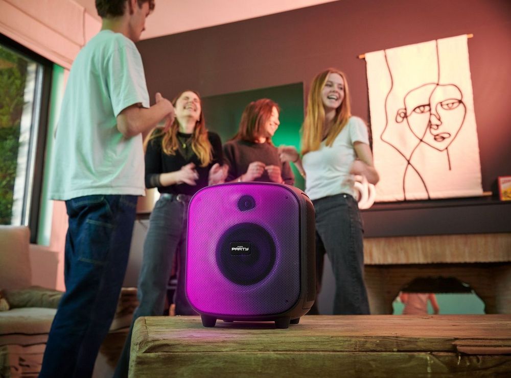 Comment la nouvelle enceinte lumineuse sans fil Party Cube de BIGBEN va électriser vos soirées | So Busy Girls