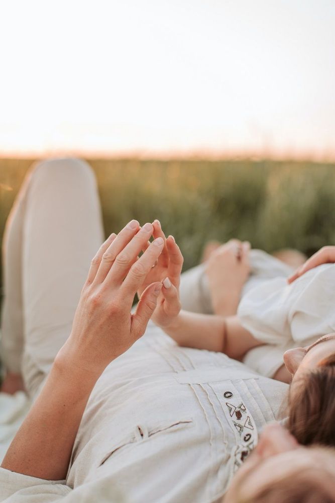 Pourquoi vous devriez vous mettre au shallowing, cette technique qui promet d'atteindre le 7e ciel ! | So Busy Girls