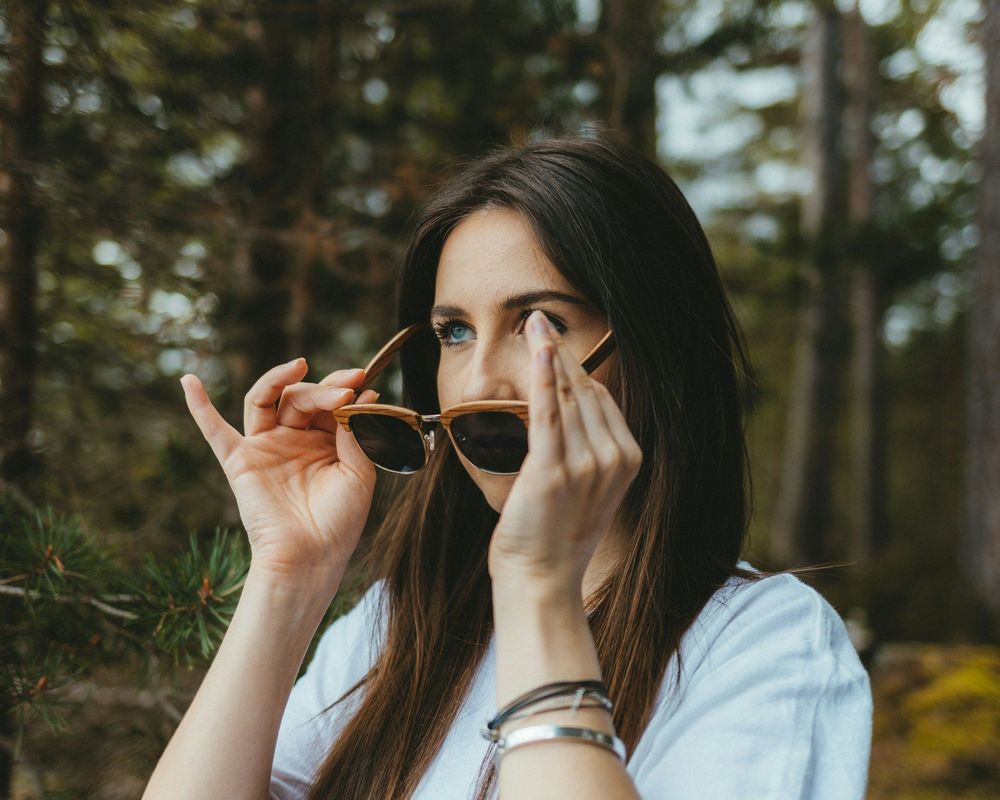 Protégez vos yeux des coups de soleil : les astuces incontournables pour ne pas souffrir | So Busy Girls