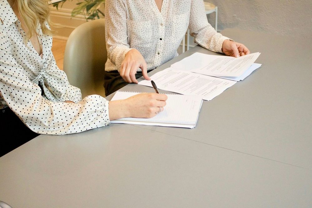 7 millions d’euros détournés par un dirigeant marseillais en faux contrats d’assurance dans une escroquerie colossale | So Busy Girls
