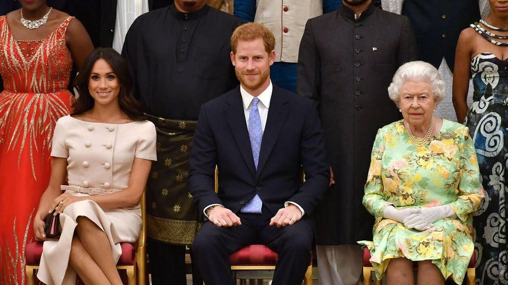 « Elle ne voulait rien laisser au hasard » : ce réflexe d’Elizabeth II face à Harry qui surprend encore | So Busy Girls