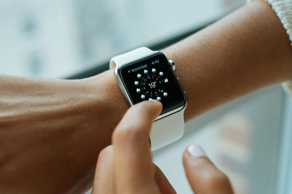 Pourquoi vous devriez passer au moins une journée par semaine sans montre | So Busy Girls
