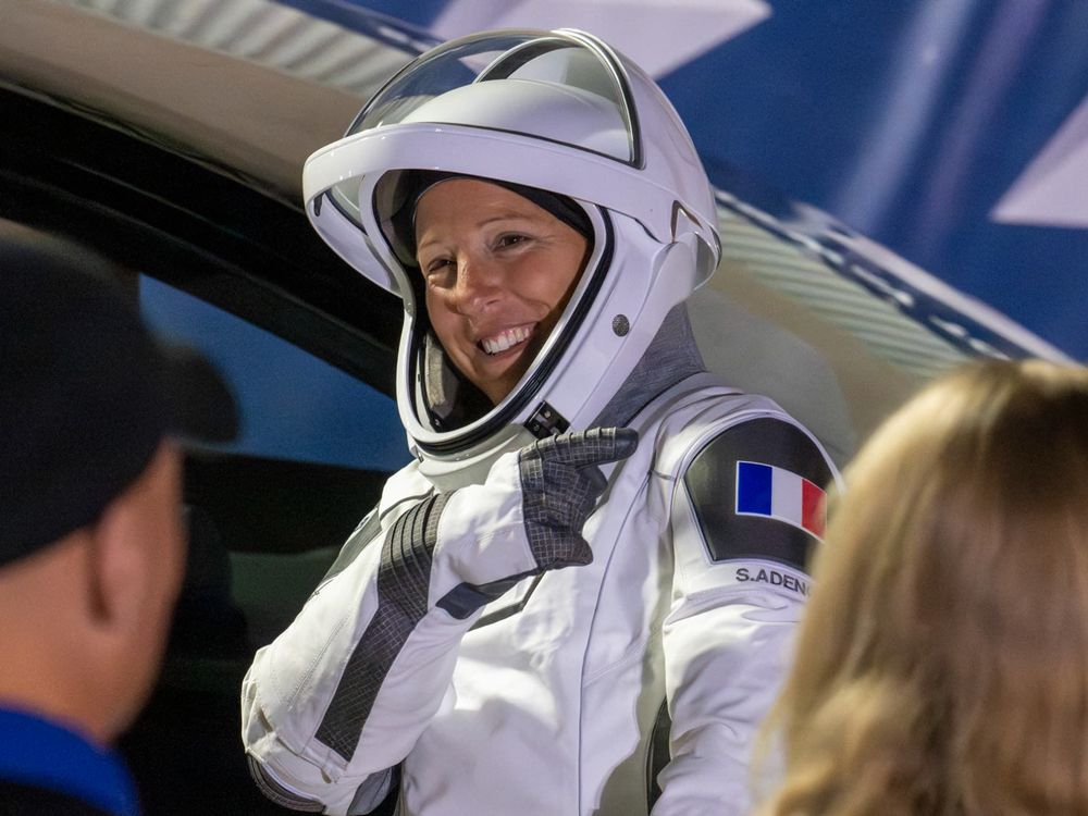 Plus de 8 400 € nets par mois : le salaire de Sophie Adenot avant son décollage vers l’ISS fait réagir | So Busy Girls