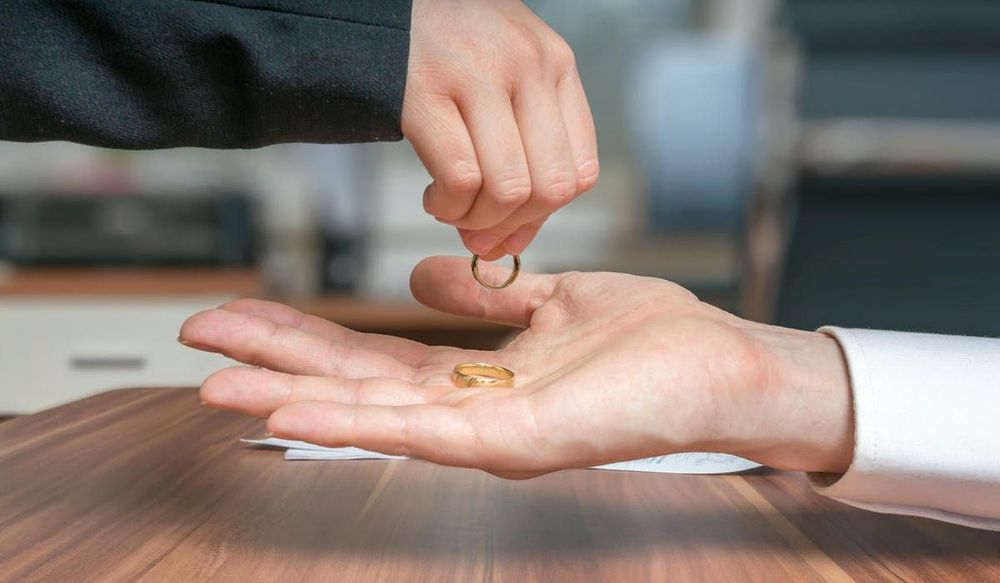 Voici combien coûte un divorce à l'amiable | So Busy Girls