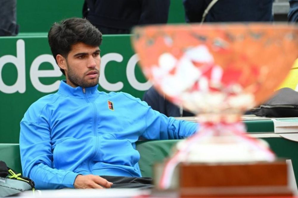 « C’est un moment compliqué pour moi » : l’annonce de Carlos Alcaraz qui bouleverse Roland-Garros à trois semaines du tournoi | So Busy Girls