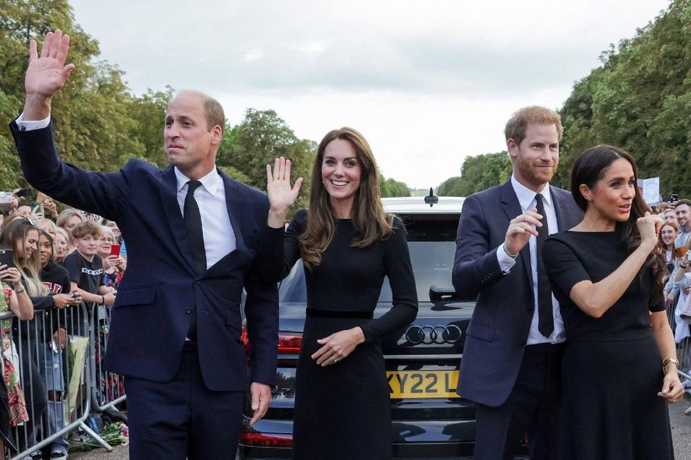 Ces images de Meghan Markle avec ses enfants relancent les comparaisons avec Kate et William | So Busy Girls