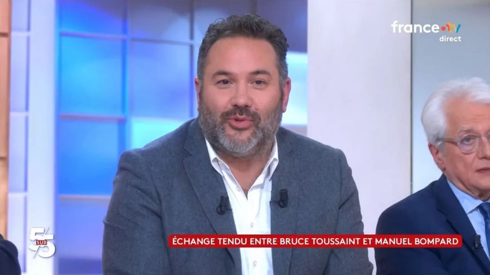 « Vous n'allez pas me faire un doigt d'honneur ? » : Bruce Toussaint outré par le doigt d’honneur de Jean-Luc Mélenchon à Benjamin Duhamel | So Busy Girls