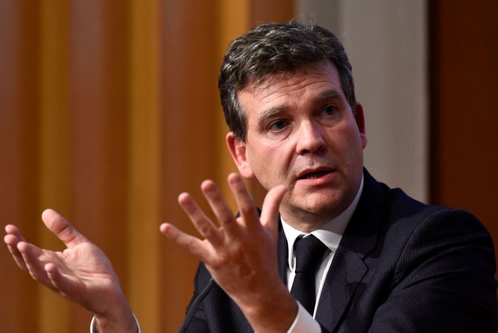 Pourquoi Arnaud Montebourg ne commentera jamais la politique sur BFMTV | So Busy Girls