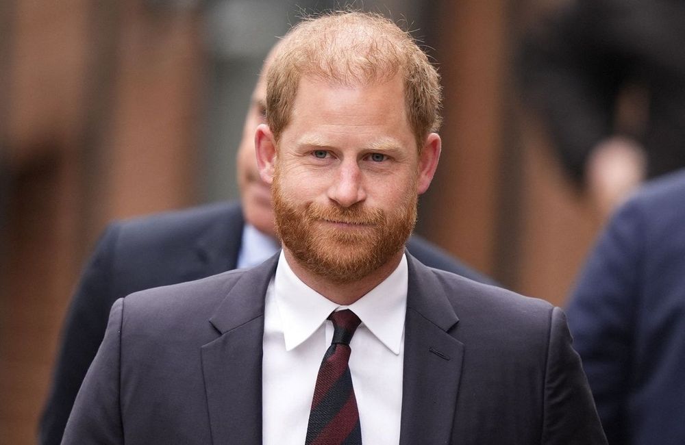 Prince Harry reproche aux médias de vouloir saboter sa réconciliation avec Charles III | So Busy Girls