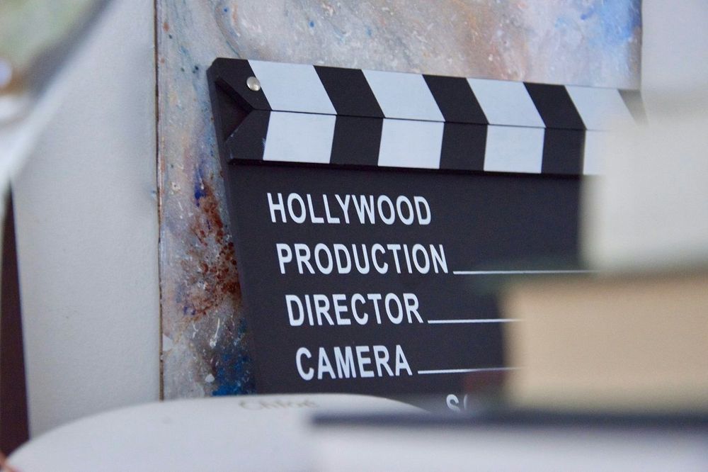 Disney, Warner Bros. et Universal attaquent une IA chinoise accusée de piller leurs films | So Busy Girls
