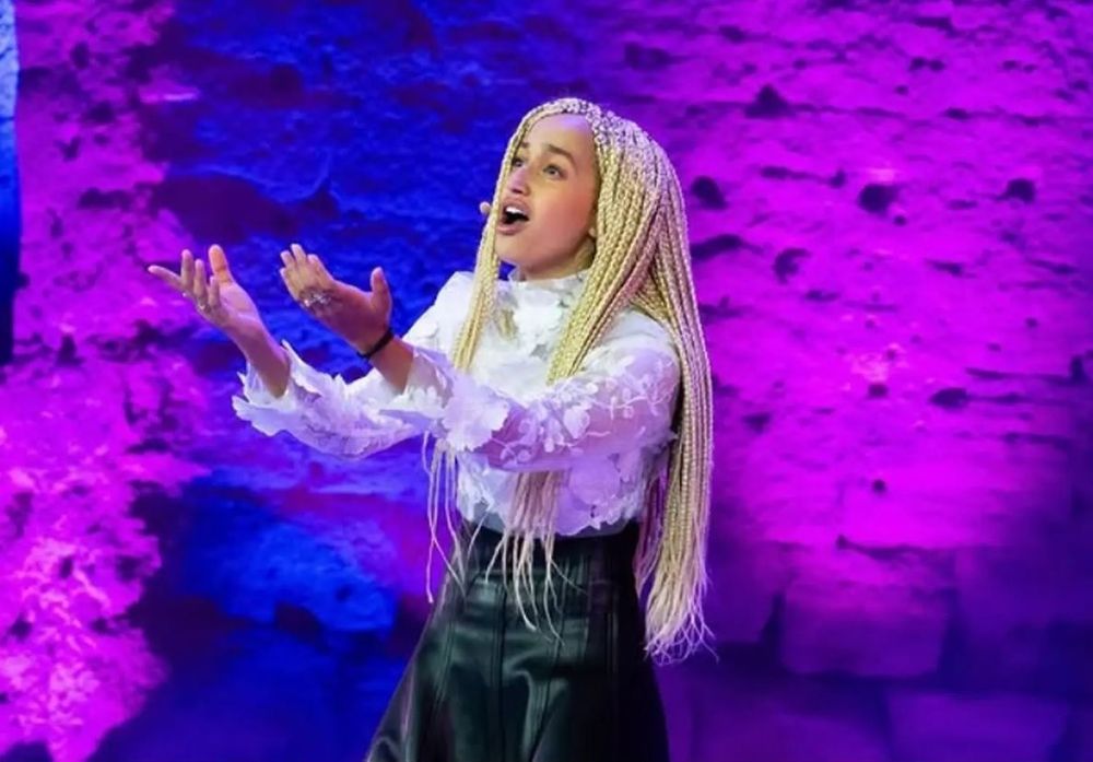 Eurovision 2026 : qui est Monroe, la chanteuse de 17 ans qui portera les couleurs de la France ? | So Busy Girls