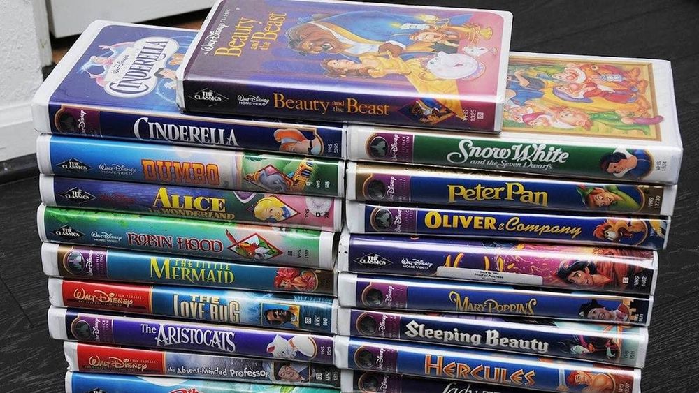 Vos vieilles cassettes VHS Disney valent une fortune et vont peut-être vous rendre riche ! | So Busy Girls