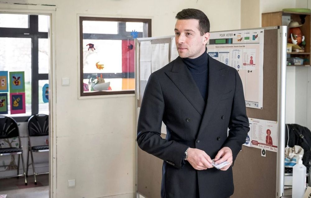 Il se rend aux urnes… mais ne peut même pas voter pour son parti : la scène inattendue vécue par Jordan Bardella | So Busy Girls