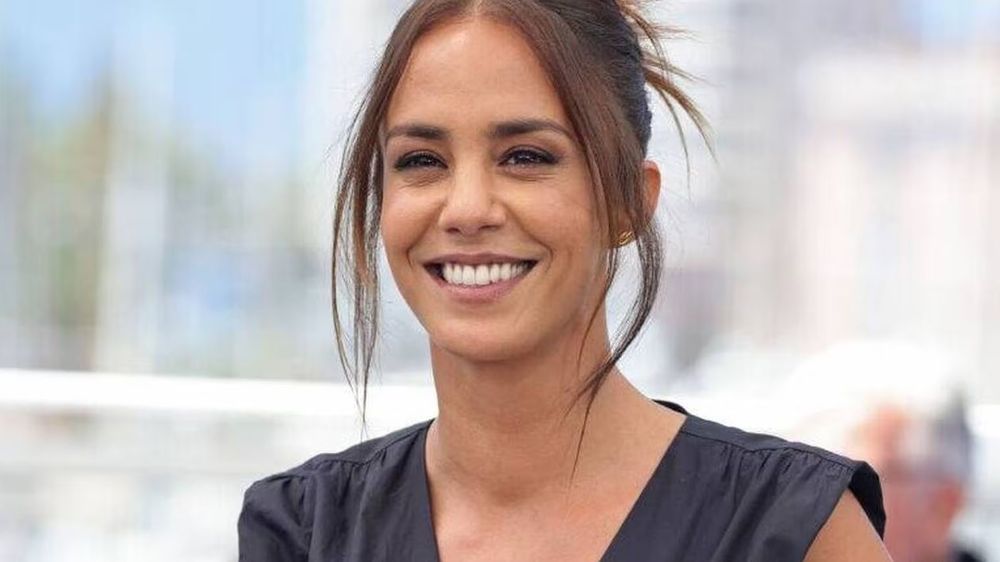 "Parlez à mes fesses !" : la réponse explosive d’Alice Belaïdi à ses haters | So Busy Girls