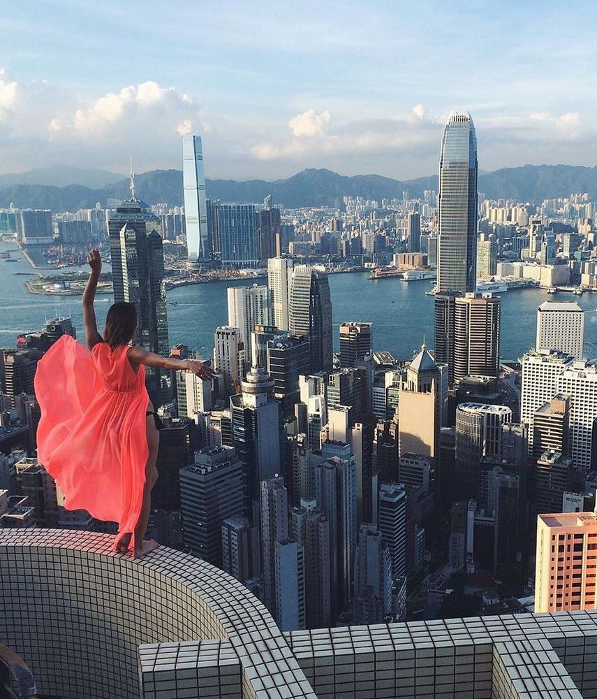 Cette Russe prend les selfies les plus dangereux du monde (et ça fait peur !) | So Busy Girls