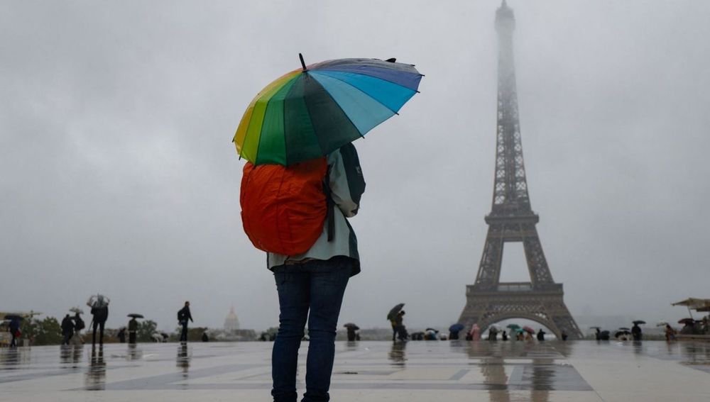 Paris sous la pluie ce mardi : ce détail météo qui peut compliquer la journée | So Busy Girls